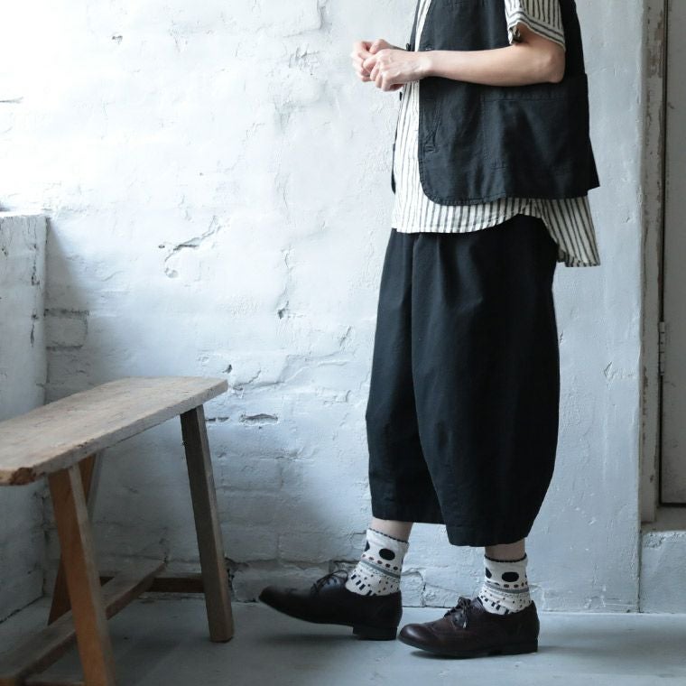 店長からのムチャぶりコラボ服膝小僧は出さない店長のハーフパンツ