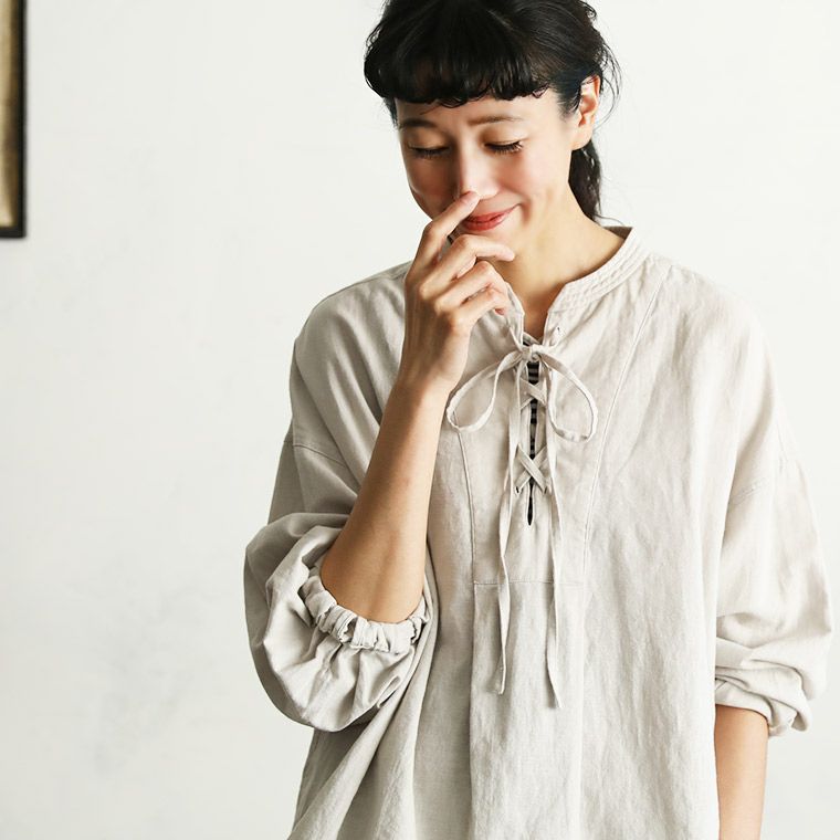 はちみつ堂たなびく編み上げブラウス | soulberry