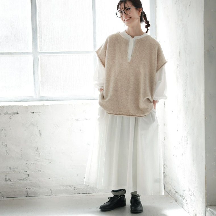 はちみつ堂キーネックのニットベスト | soulberry