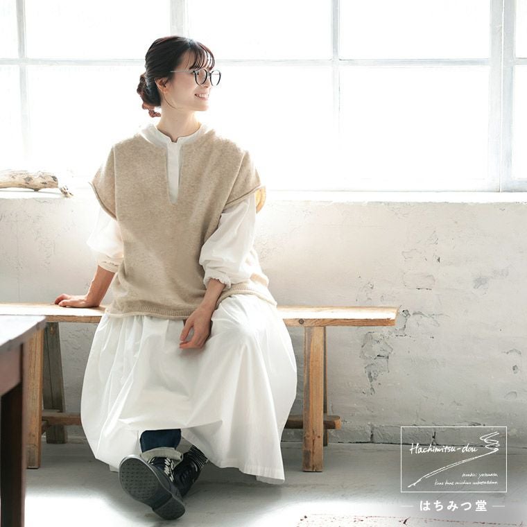 はちみつ堂キーネックのニットベスト | soulberry