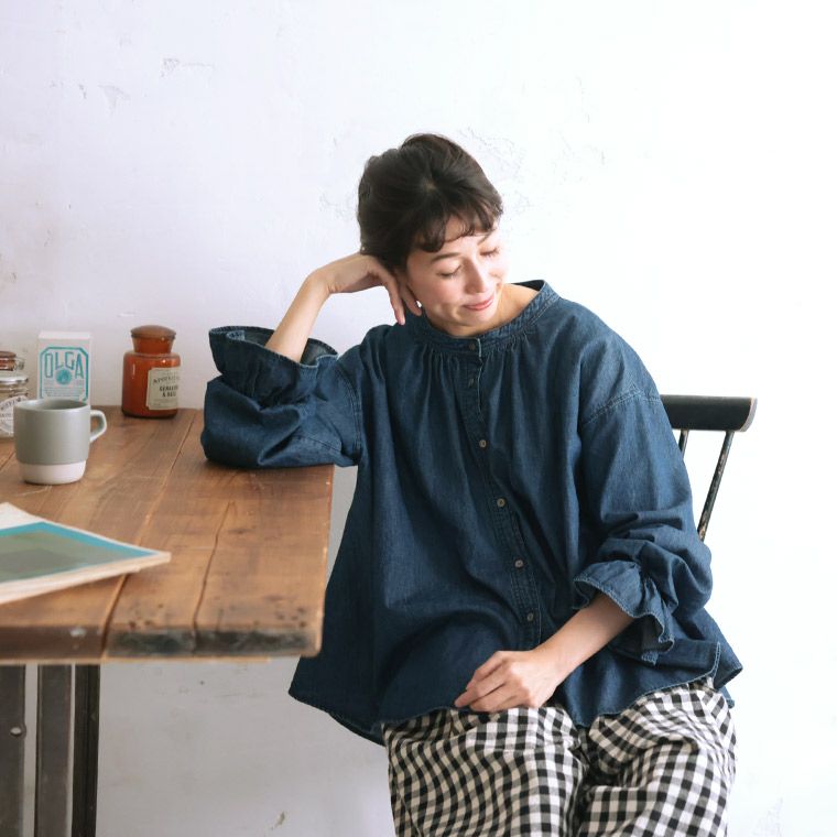 ふくろうと月デニムなフリル袖のブラウス | soulberry