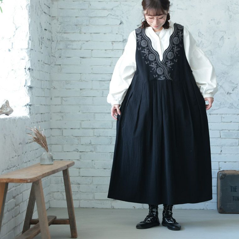 はちみつ堂たっぷり刺繍のワンピース | soulberry