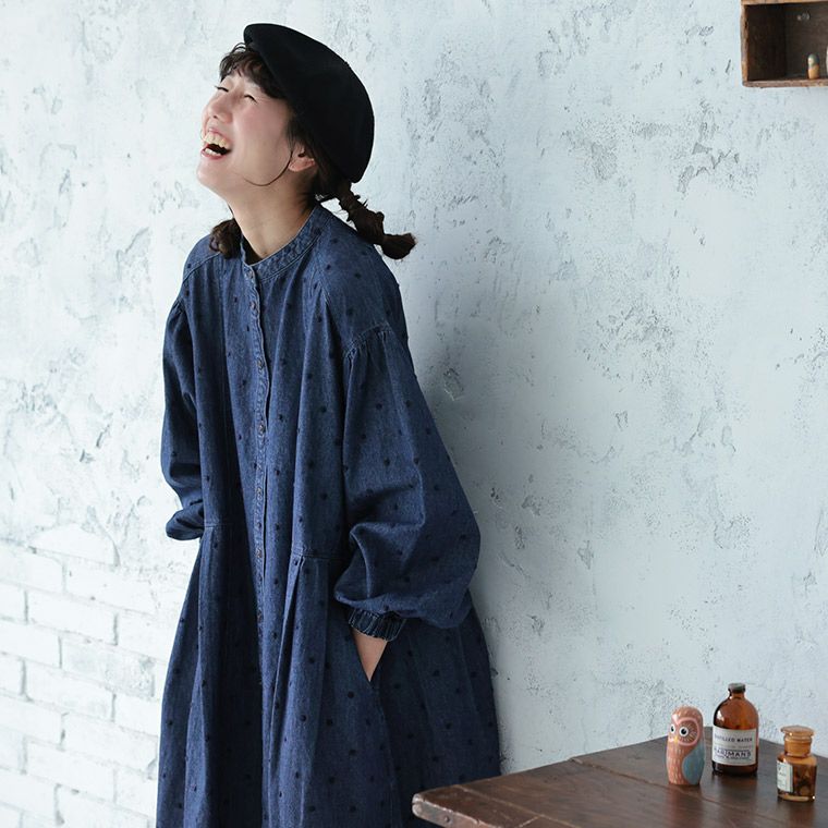 ふくろうと月雨つぶ刺繍のデニムワンピース | soulberry